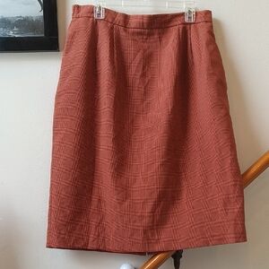 Elegant Rust Houndstooth Skirt